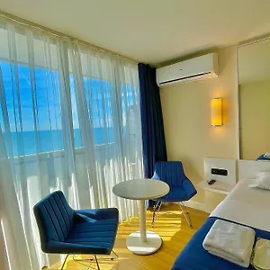 Апартаменты Orbi Sea View